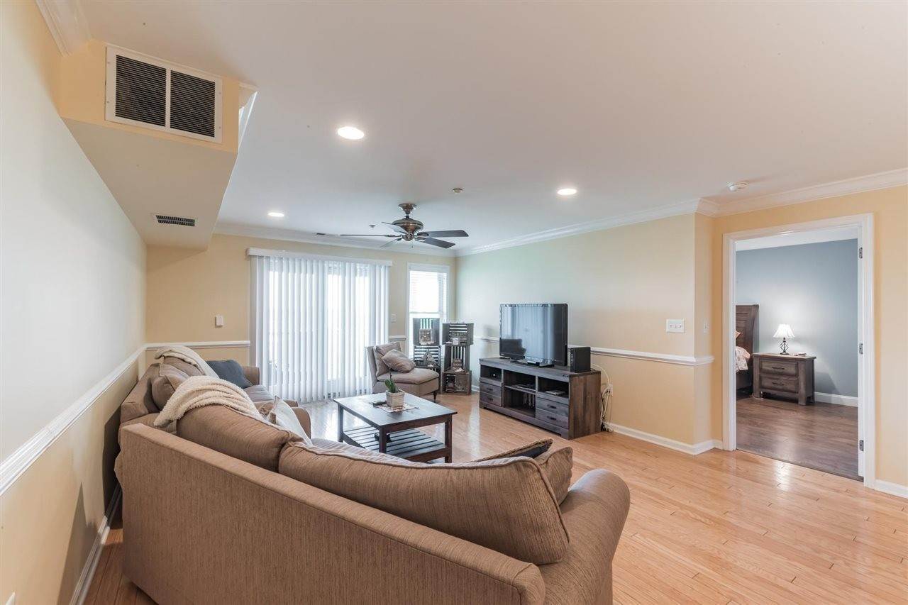 9. Condominiums for Sale at 4104 Seaboard Circle North Wildwood, New Jersey 08260 United States