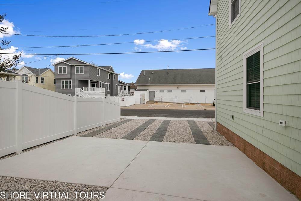 8. Single Family Homes for Sale at 6500 New Jersey Avenue Wildwood Crest, New Jersey 08260 United States