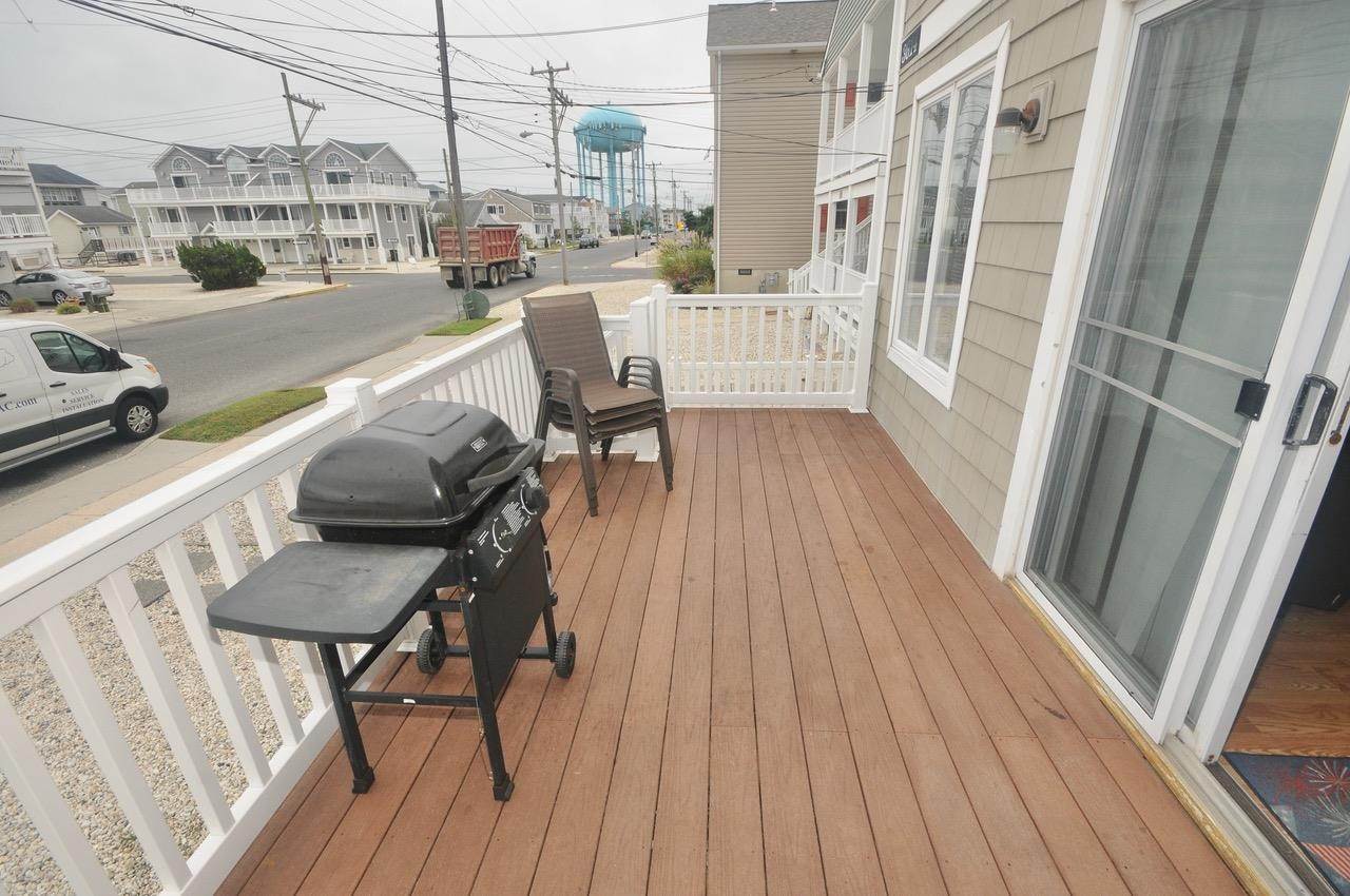 3. Condominiums for Sale at 3614 Central Avenue Sea Isle City, New Jersey 08243 United States