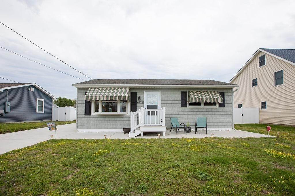 Single Family Homes for Sale at 609 Pacific Avenue North Cape May, New Jersey 08204 United States