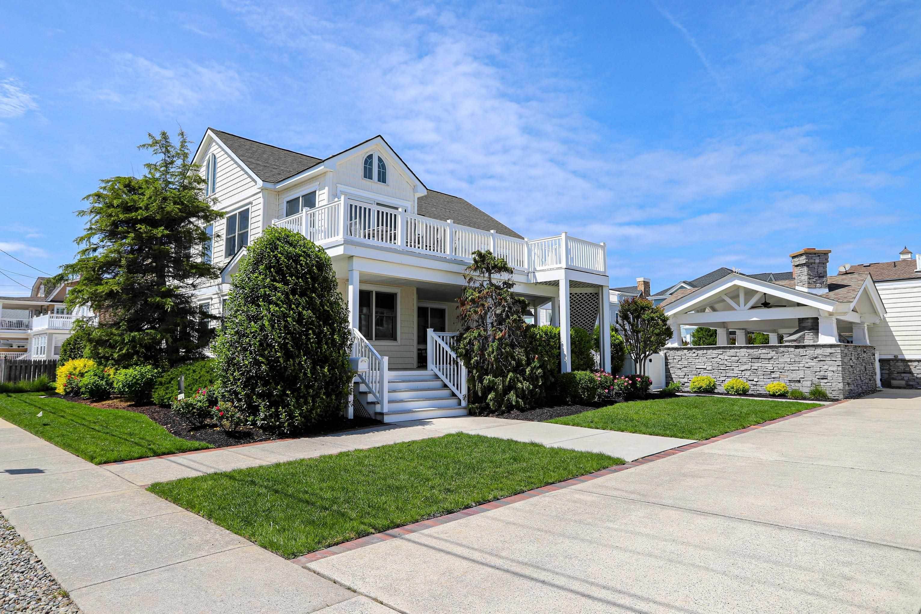 Single Family Homes 为 销售 在 128 95th Street Stone Harbor, 新泽西州 08247 美国