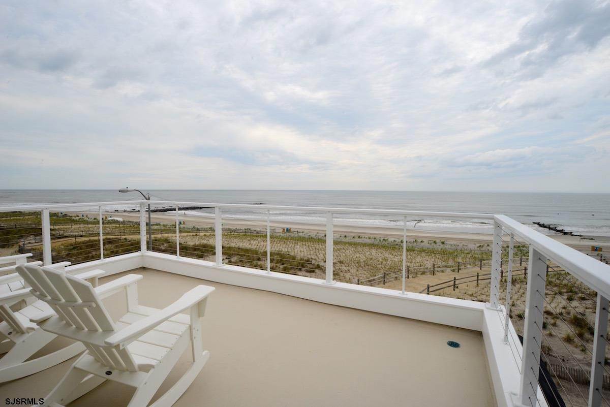 10. Single Family Homes for Sale at 929 Second Street Ocean City, New Jersey 08226 United States