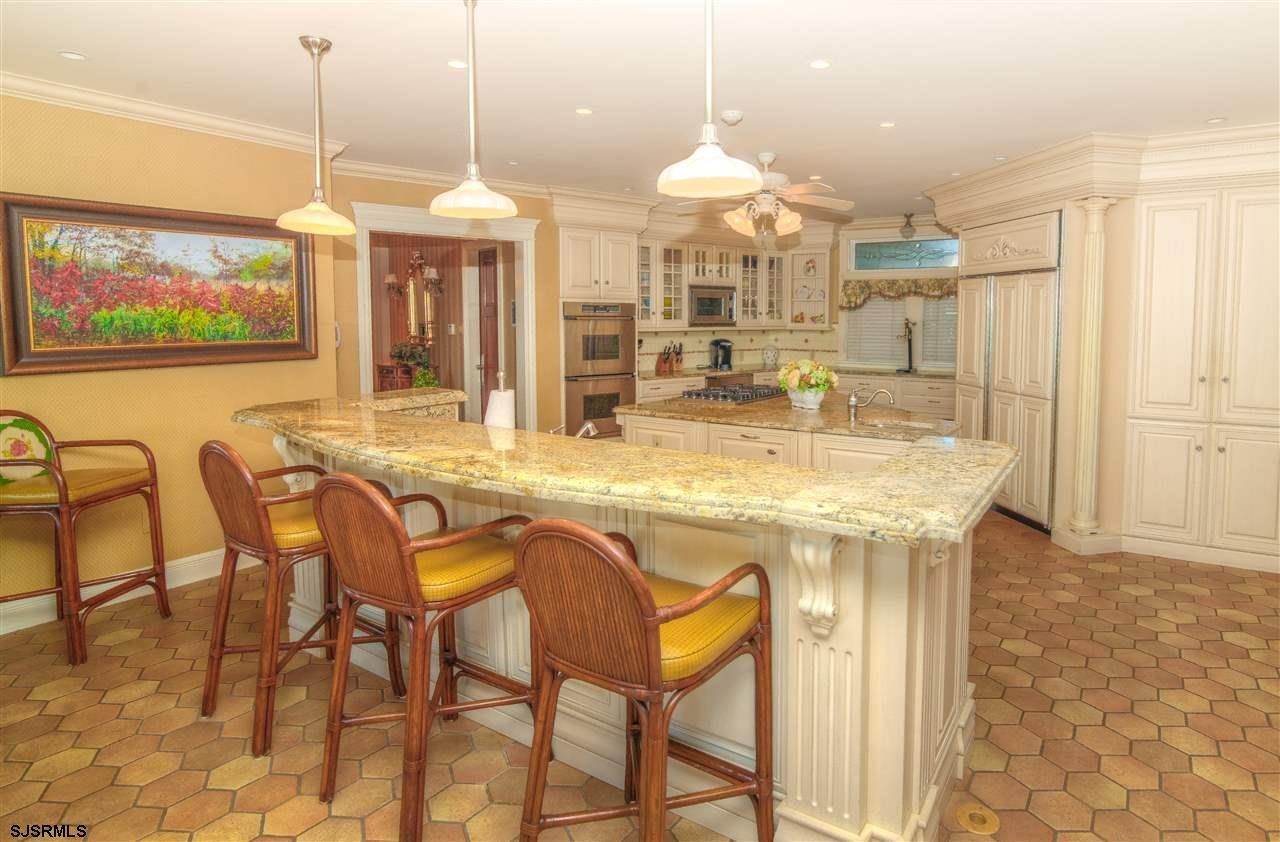 12. Single Family Homes for Sale at 279 Bayshore Drive Ocean City, New Jersey 08226 United States