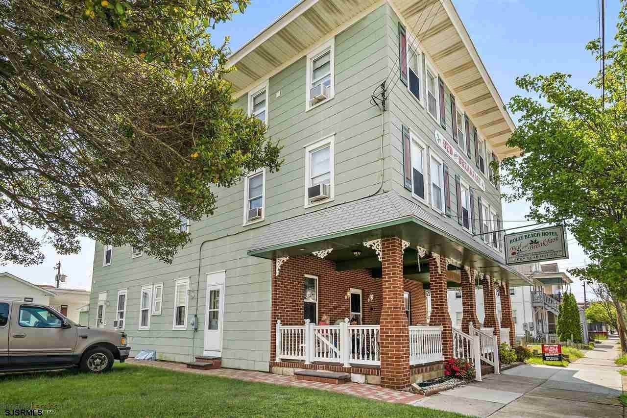 2. Multi-Family Homes for Sale at 137 E Spicer Avenue Avenue Wildwood, New Jersey 08260 United States