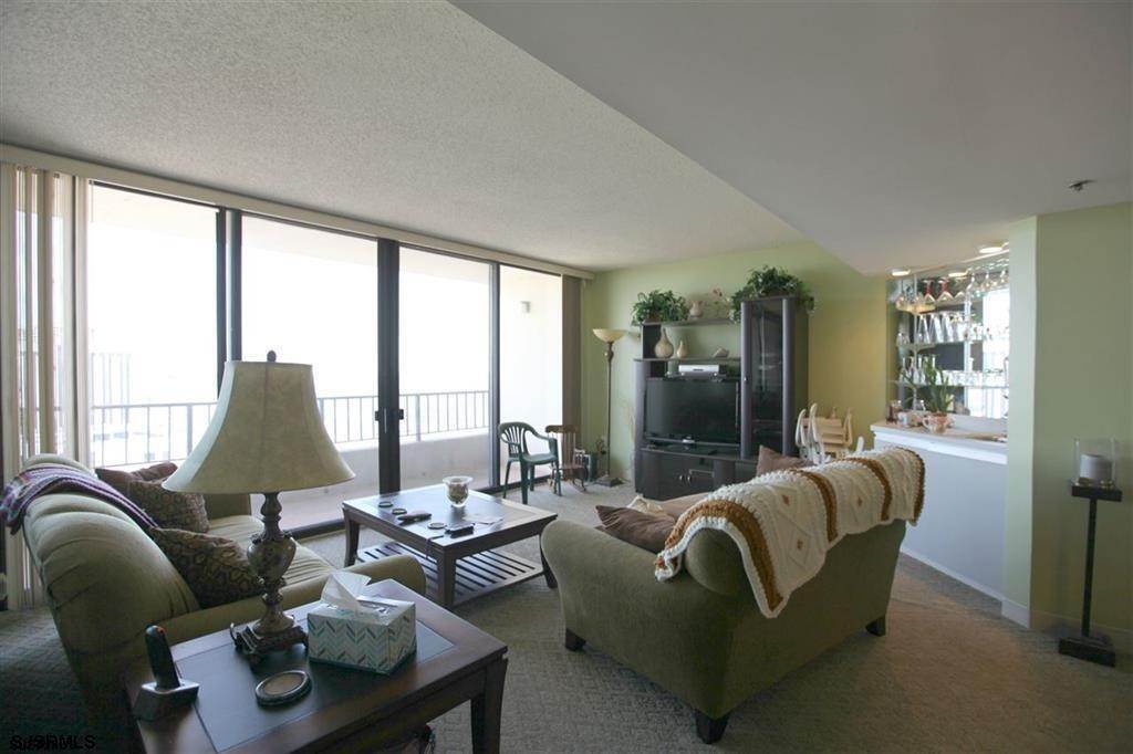 4. Condominiums for Sale at 3851 Boardwalk Atlantic City, New Jersey 08401 United States