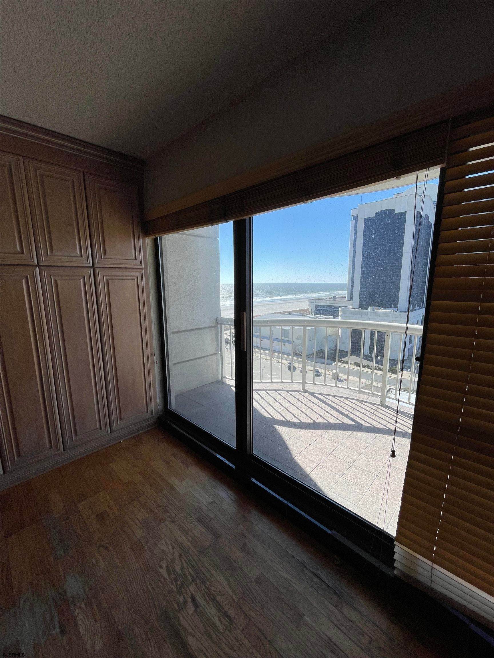 6. Condominiums for Sale at 3101 Boardwalk Atlantic City, New Jersey 08401 United States
