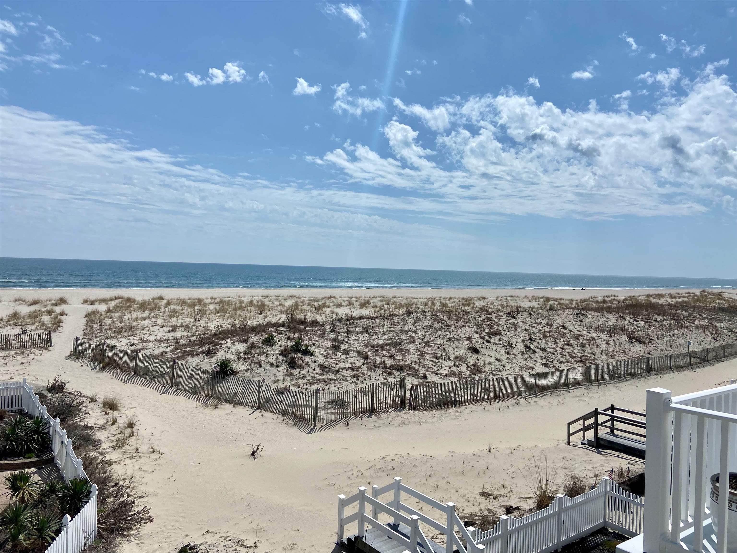 18. Condominiums for Sale at 4907 Central Avenue Ocean City, New Jersey 08226 United States