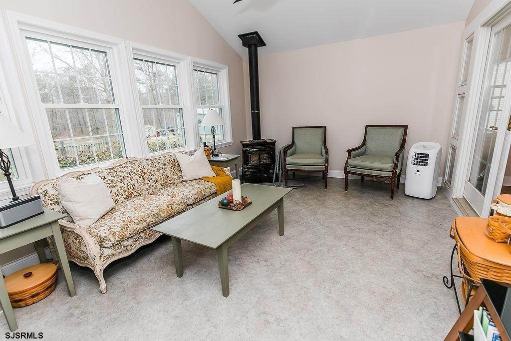 17. Single Family Homes for Sale at 129 Asbury Road Egg Harbor Township, New Jersey 08234 United States