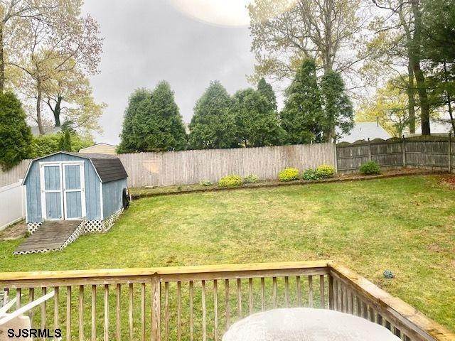 15. Single Family Homes for Sale at 121 Rochelle Lane Egg Harbor Township, New Jersey 08234 United States