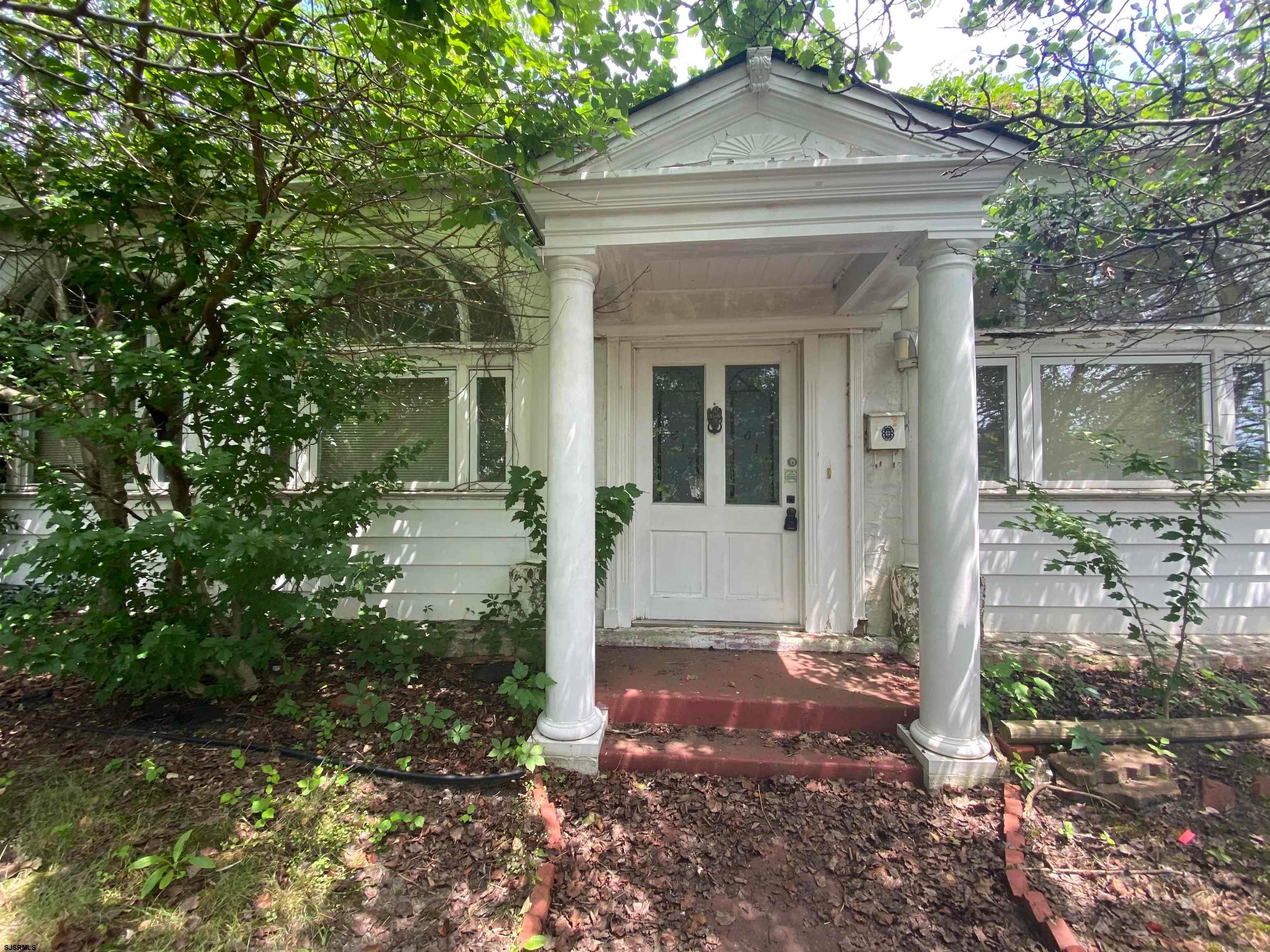 Single Family Homes 为 销售 在 1619 N Mississippi Avenue Venice Park, 新泽西州 08401 美国