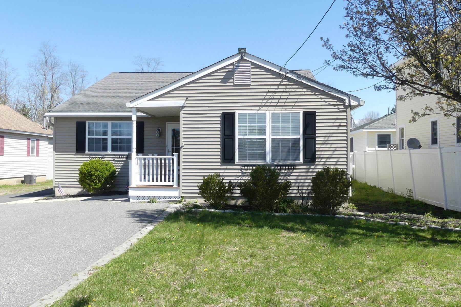 1. Single Family Homes for Sale at 104 W Pacific Avenue Cape May Court House, New Jersey 08210 United States