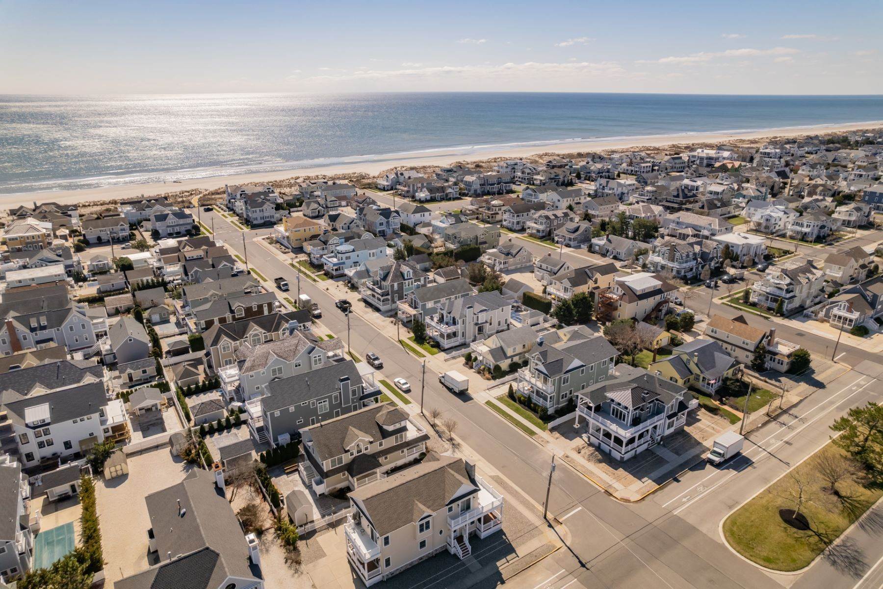 44. Single Family Homes for Sale at 159 84th Street Stone Harbor, New Jersey 08247 United States