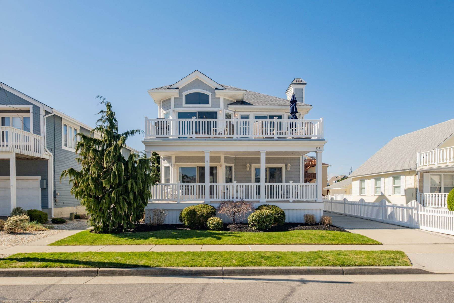 Single Family Homes 为 销售 在 159 84th Street Stone Harbor, 新泽西州 08247 美国