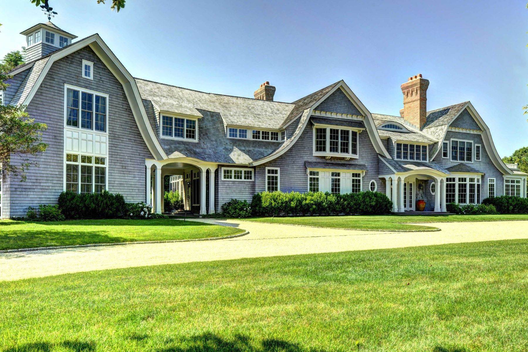 Single Family Homes 在 Architectural Beauty Southampton Rental 56 Barnhart St 南安普敦, 纽约 11968 美国